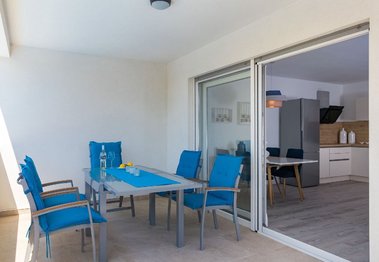 Ferienwohnung in Medulin - Pool-Apartment Sax mit Meerblick (privater Pool)