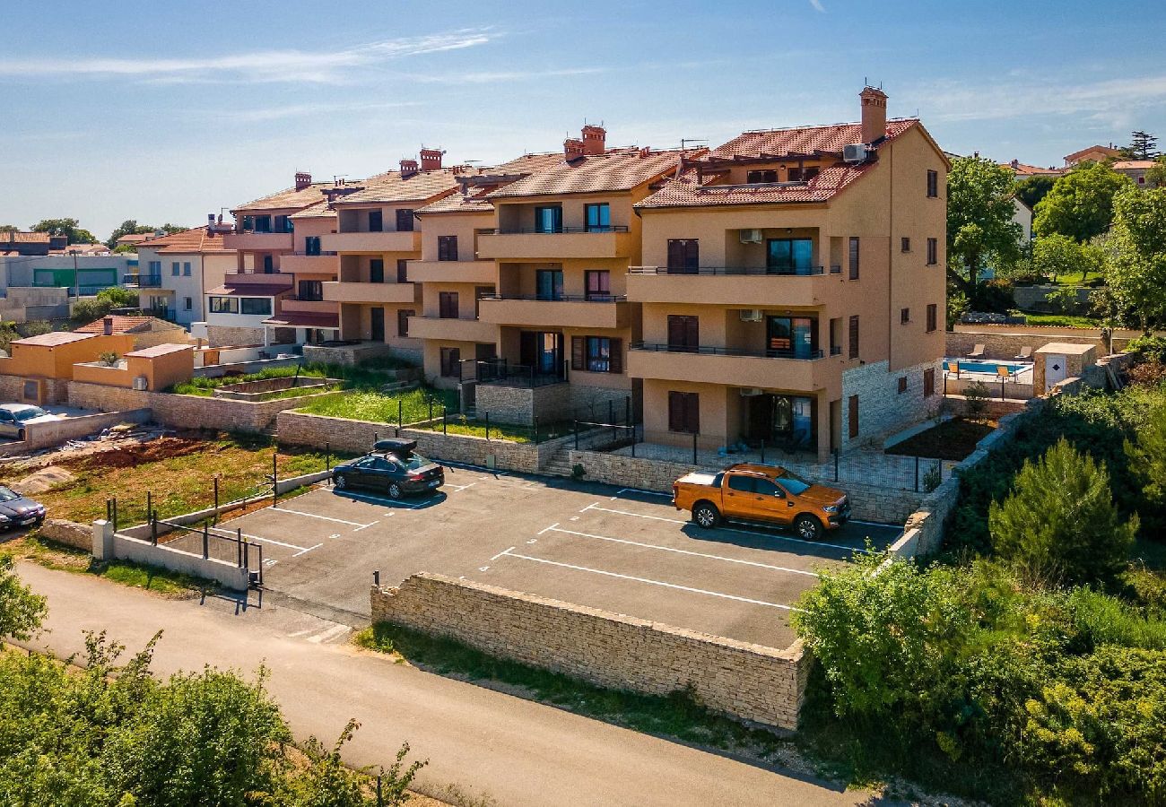 Ferienwohnung in Ližnjan - Modernes FeWo, Pool, Meerblick – Cesare 6