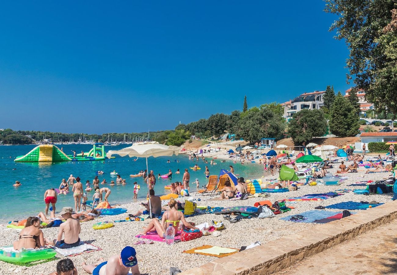 Ferienwohnung in Pješčana uvala - 70 m vom Strand entfernt - FeWo Nera