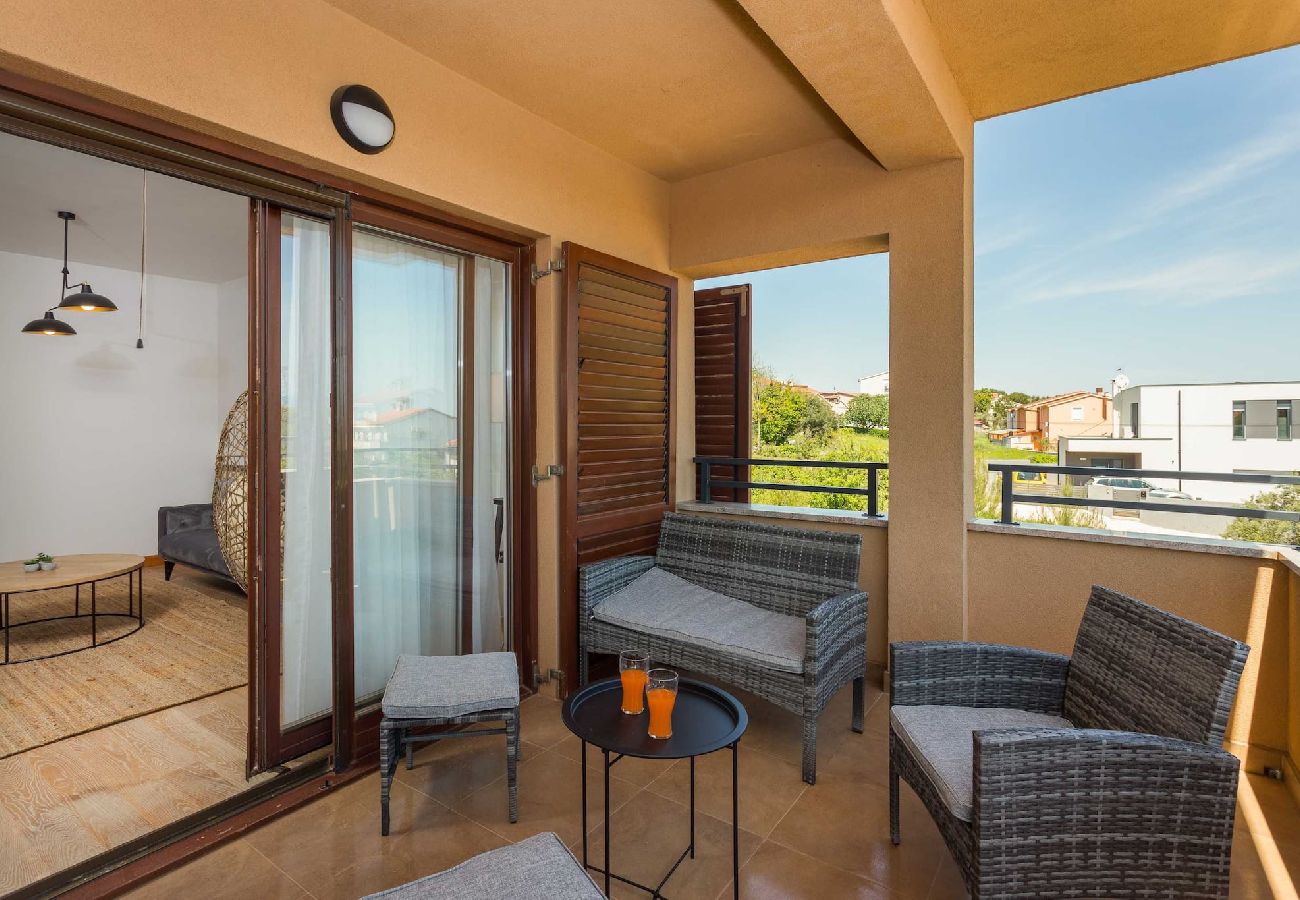 Ferienwohnung in Ližnjan - Modernes Apartment, Pool, Balkon – Cesare 3