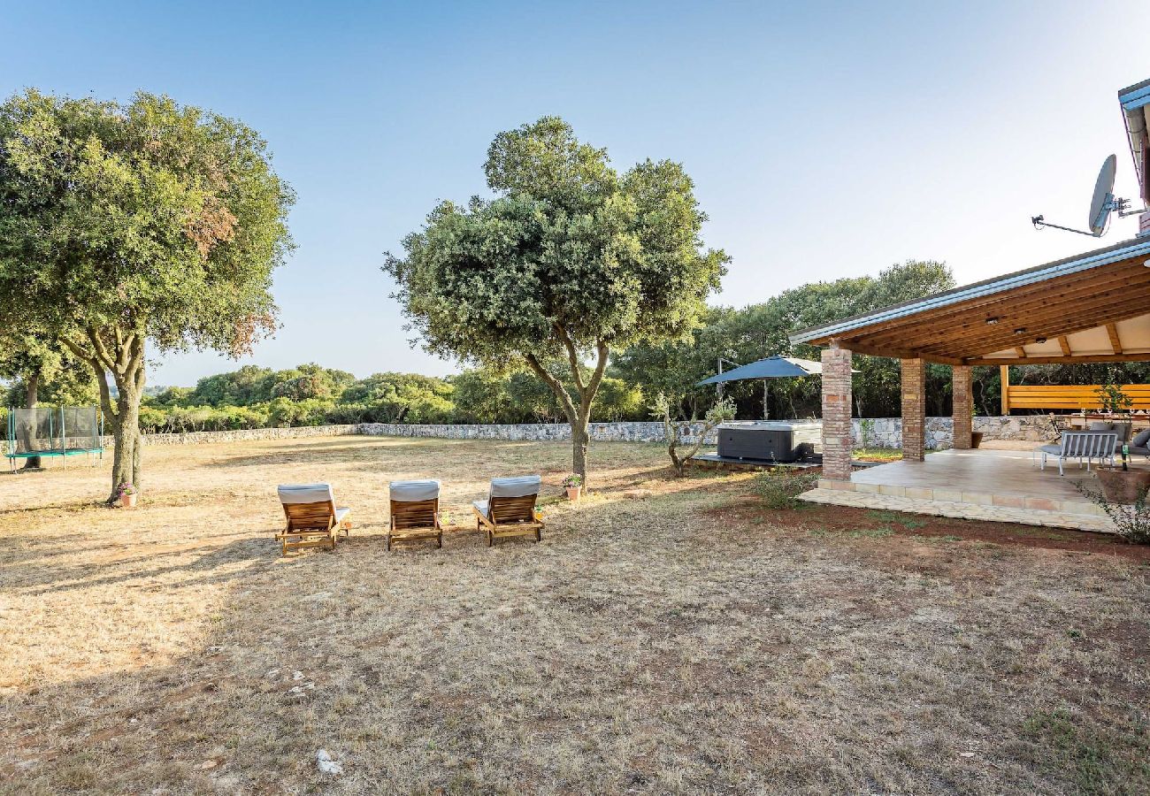 Ferienhaus in Pješčana uvala - Naturoase, Whirlpool, Fahrräder - Casa Vala Romana