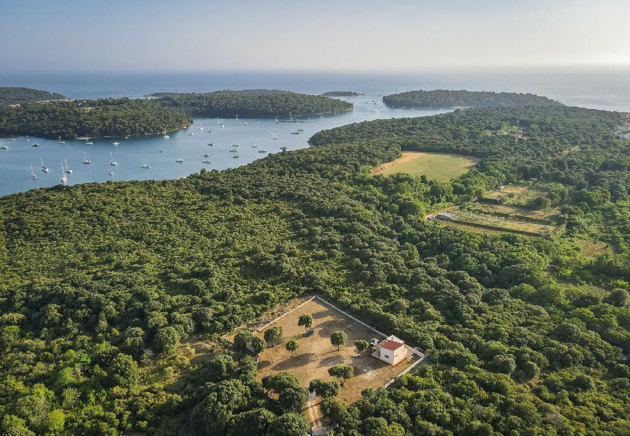 Ferienhaus in Pješčana uvala - Naturoase, Whirlpool, Fahrräder - Casa Vala Romana