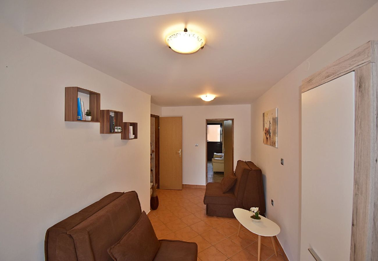 Ferienwohnung in Pula - Apartment Denis mit Terrasse und schönem Garten