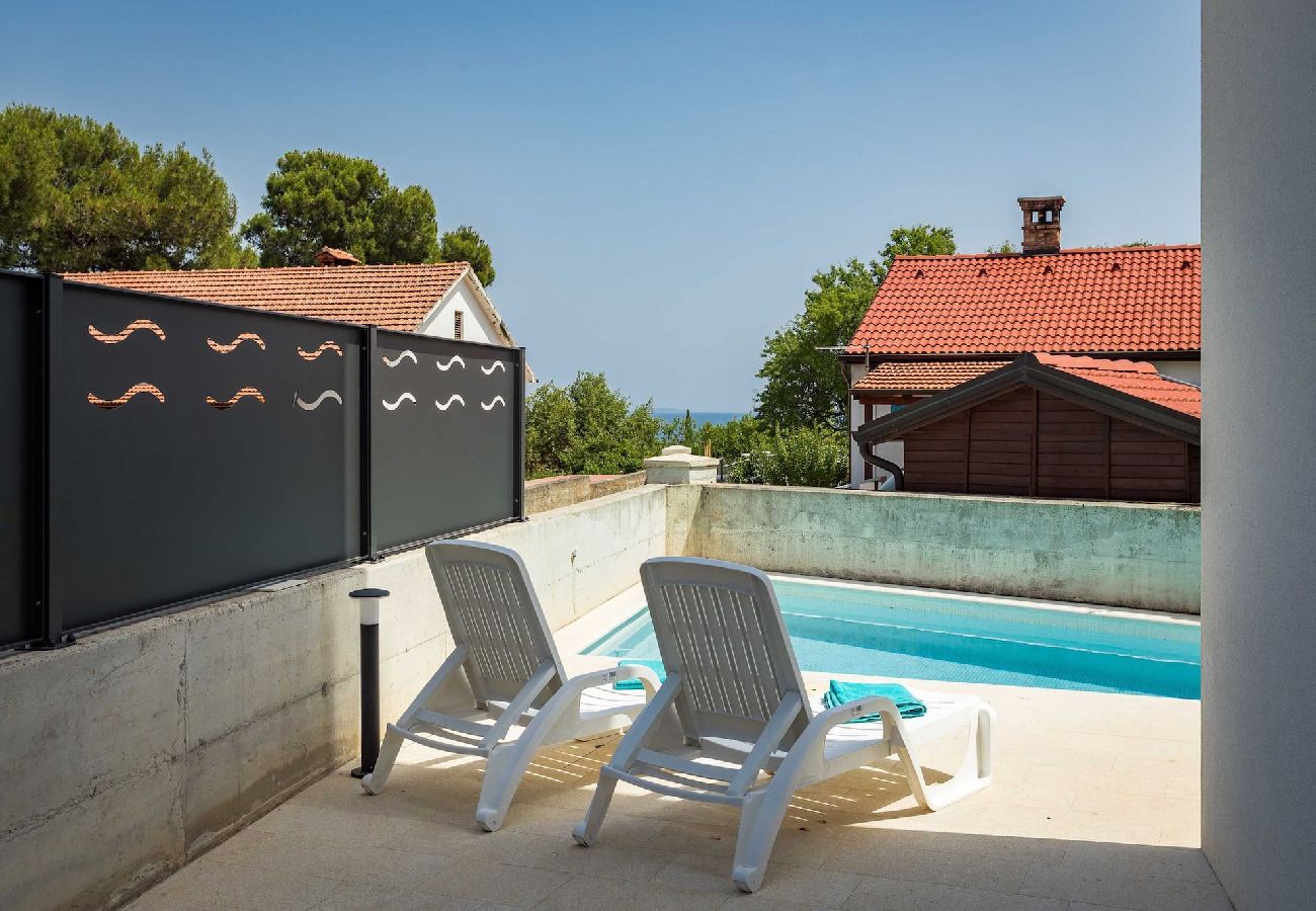 Villa in Premantura - Villa Olala – Herrlicher Meerblick und Pool