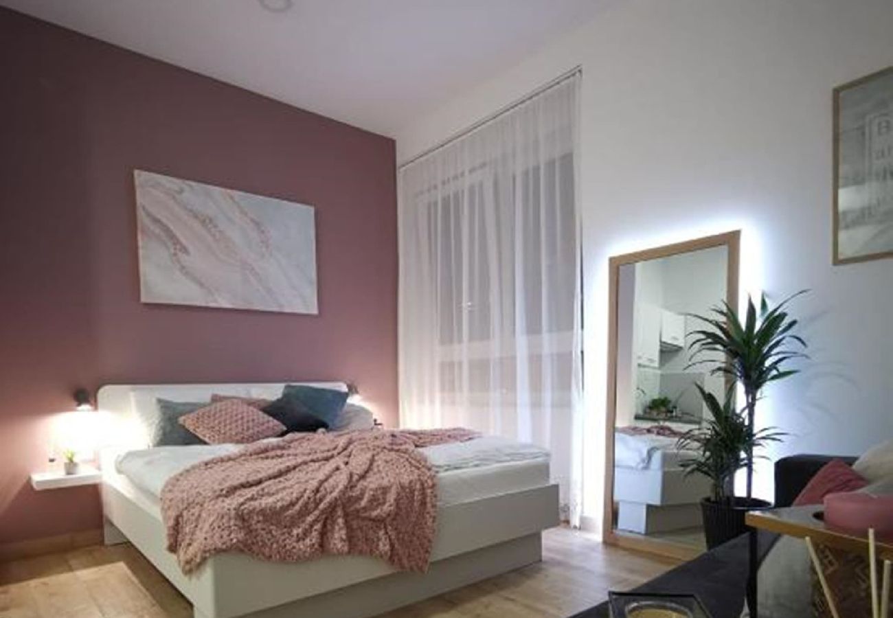 Ferienwohnung in Pula - Beautiful Studio Close to the Amphitheater - 1A 