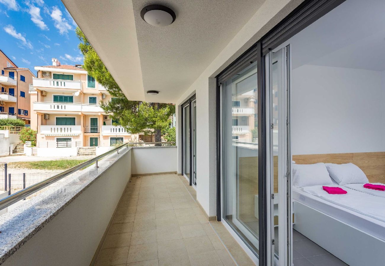 Ferienwohnung in Premantura - Villa Frida - Apartment Oleander mit Balkon