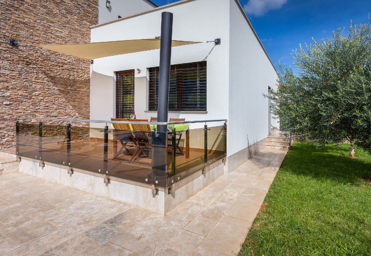 Villa in Medulin - Villa Gigetto mit privatem Pool und großem Garten