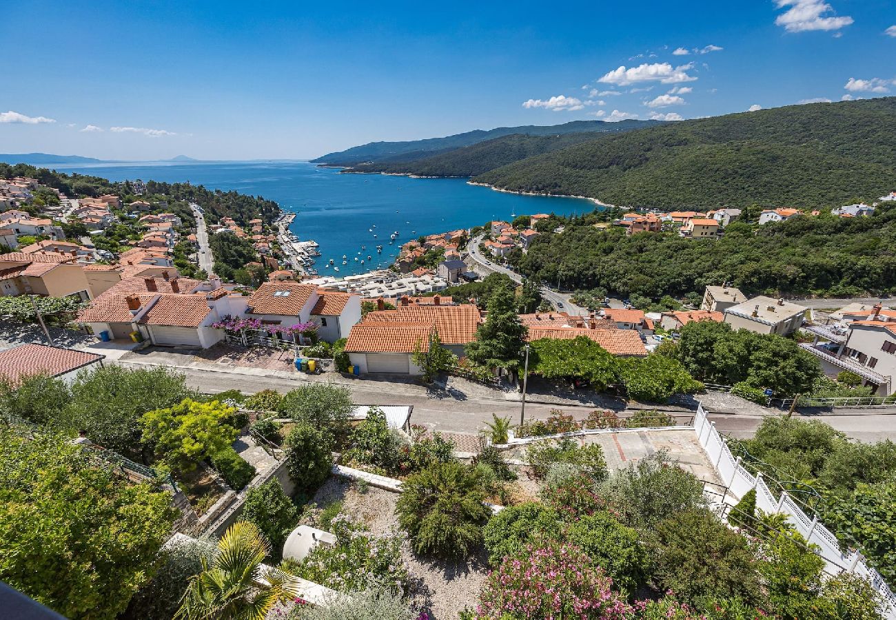 Ferienwohnung in Rabac - Lady M White – Balkon und Meerblick