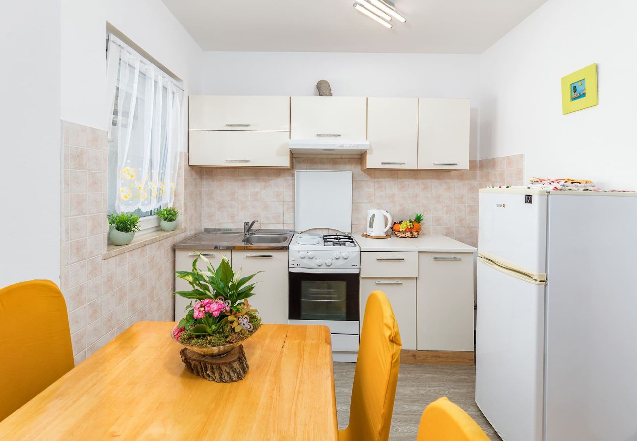 Ferienwohnung in Pula - Apartment Stellina mit gemütlichem Balkon