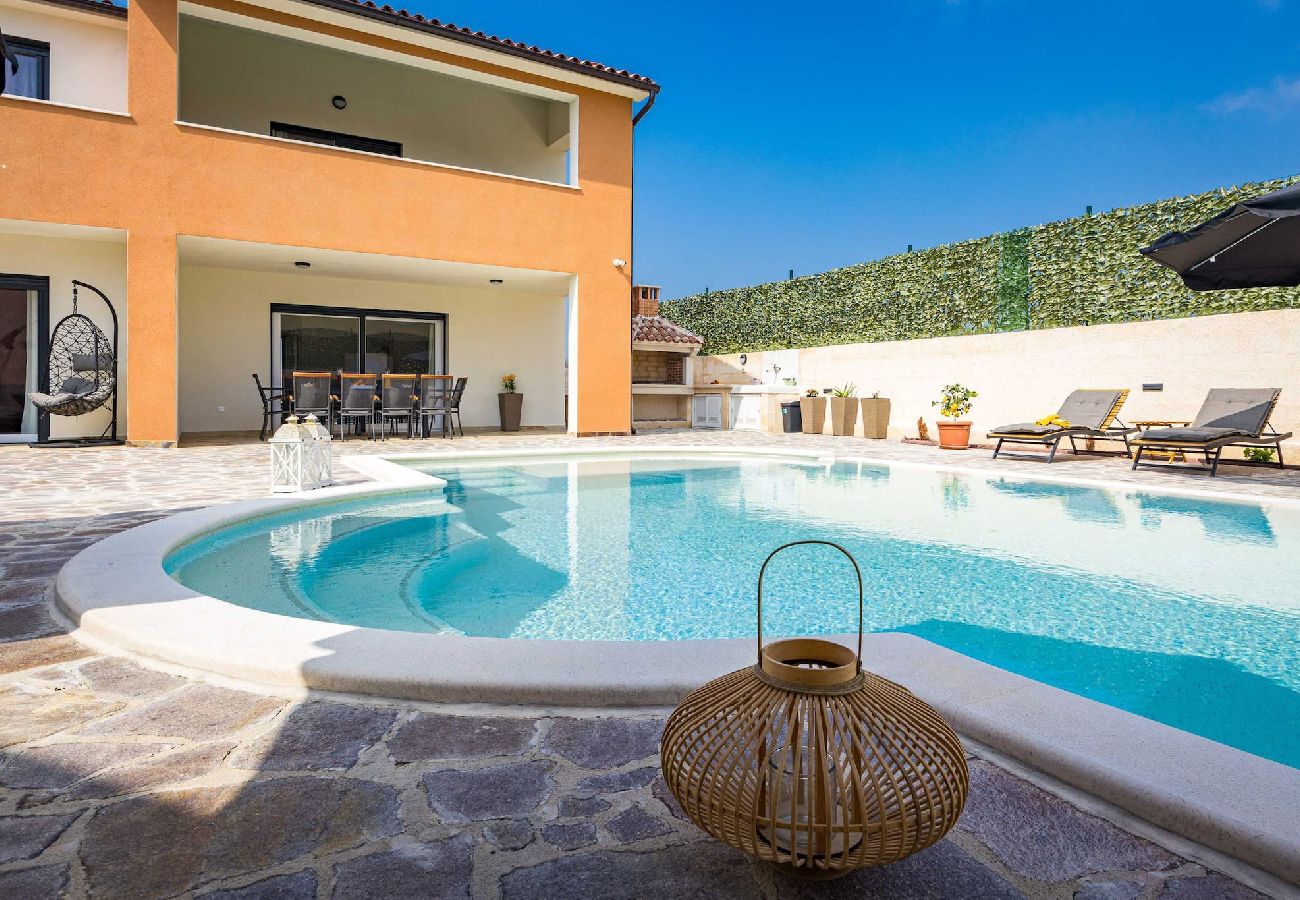 Villa in Pula - Villa Nur Amela - Pool, Whirlpool, Darts