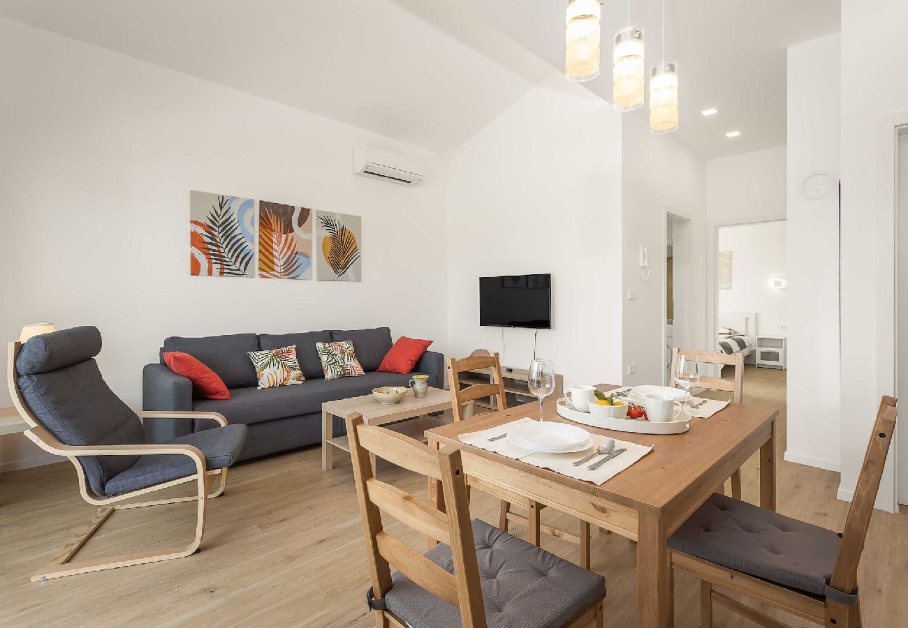 Ferienwohnung in Pula - Lana Luxe - One Bedroom Apartment with Balcony