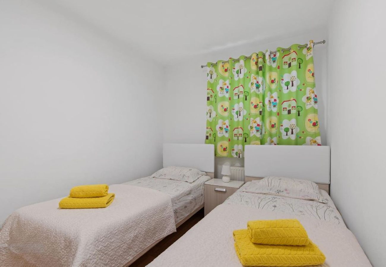 Ferienwohnung in Vintijan - Villa Vintiana – Pool, 2 Schlafzimmer