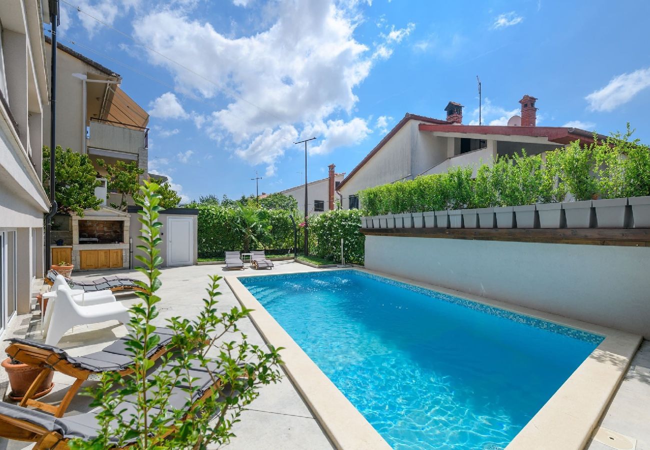 Villa in Pula - Villa Monte Magno mit privatem Pool