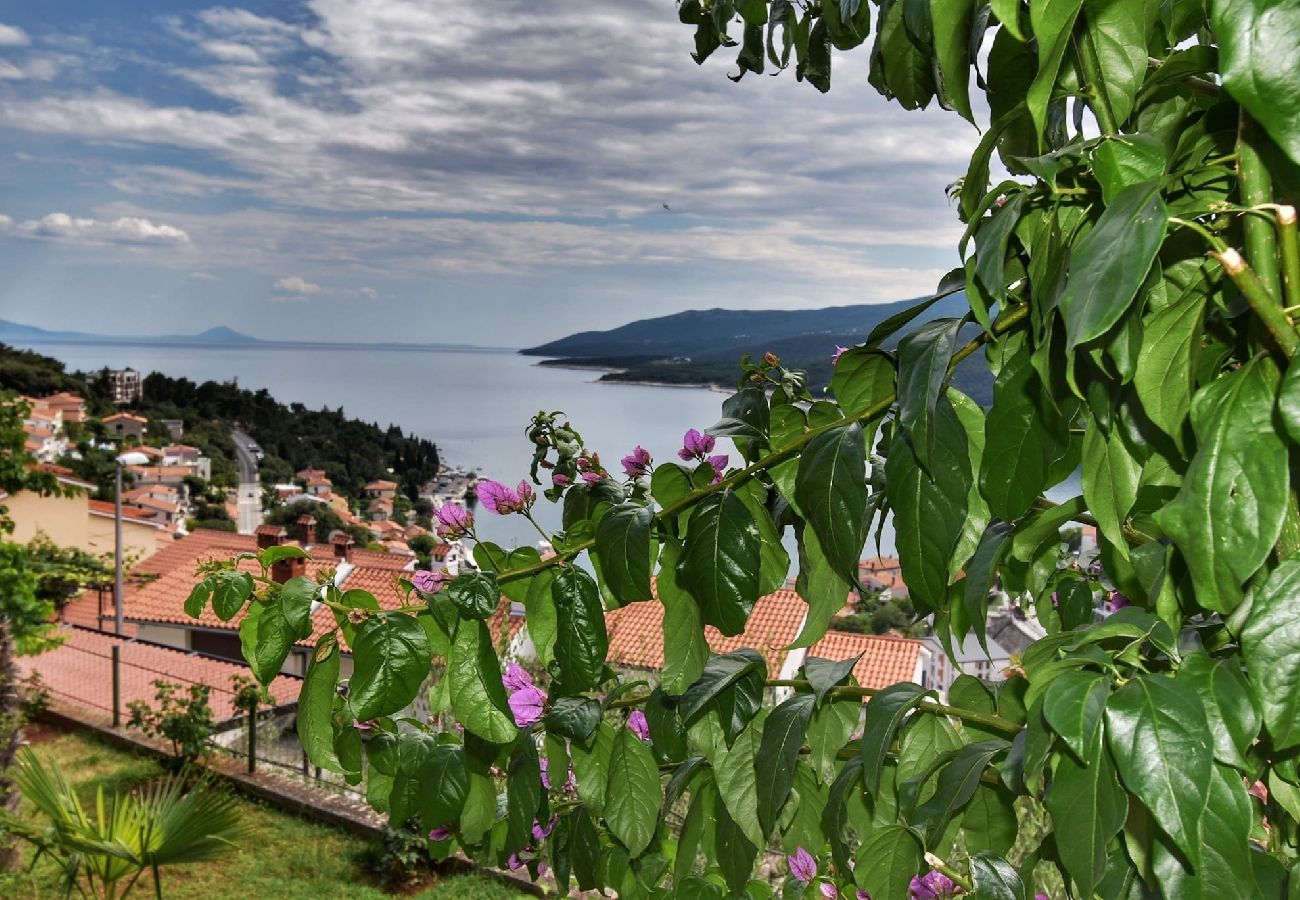 Ferienwohnung in Rabac - Herrlicher Meerblick - Familienapartment Neda