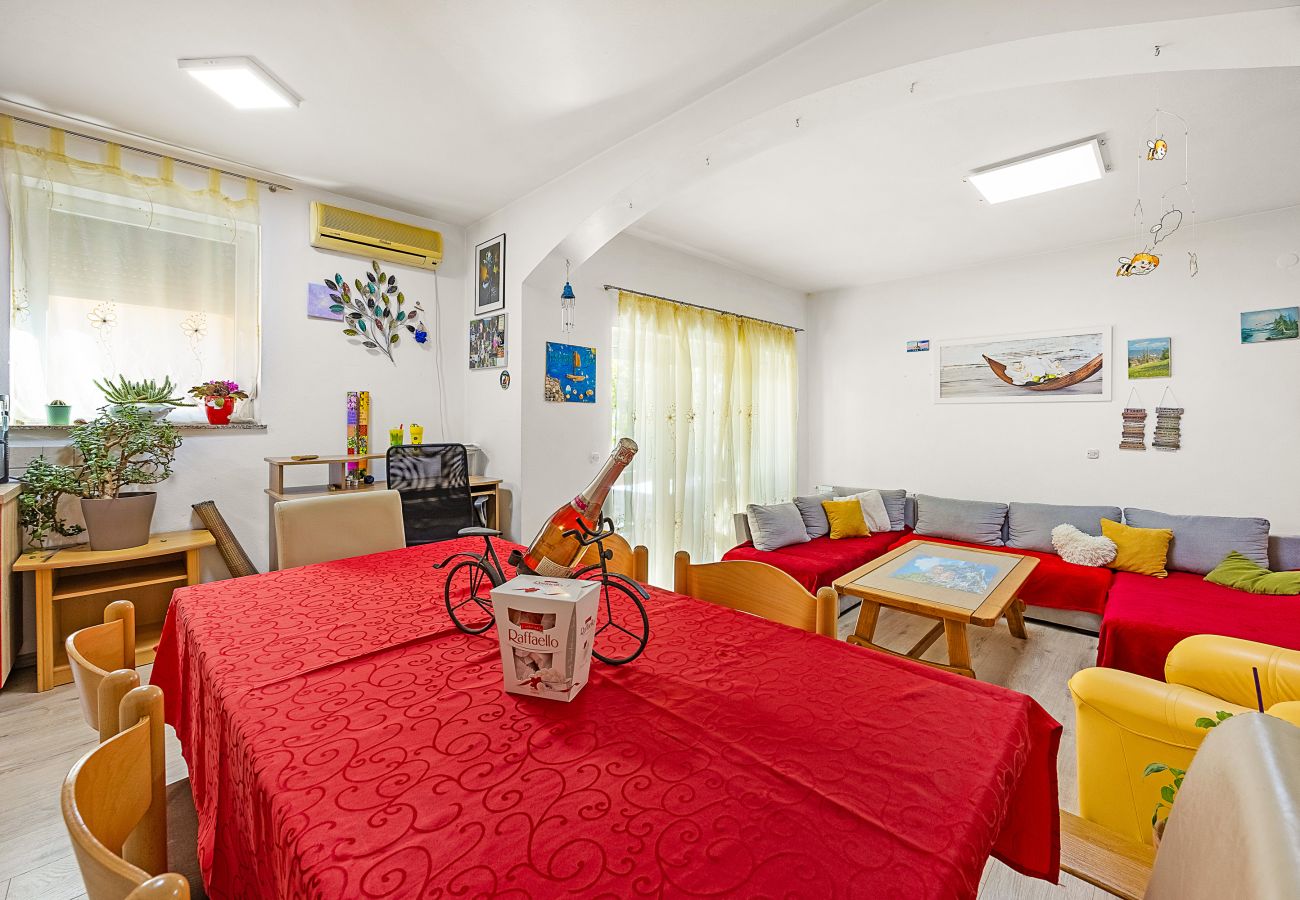 Ferienwohnung in Medulin - Apartment mit zwei Schlafzimmern - Mijic