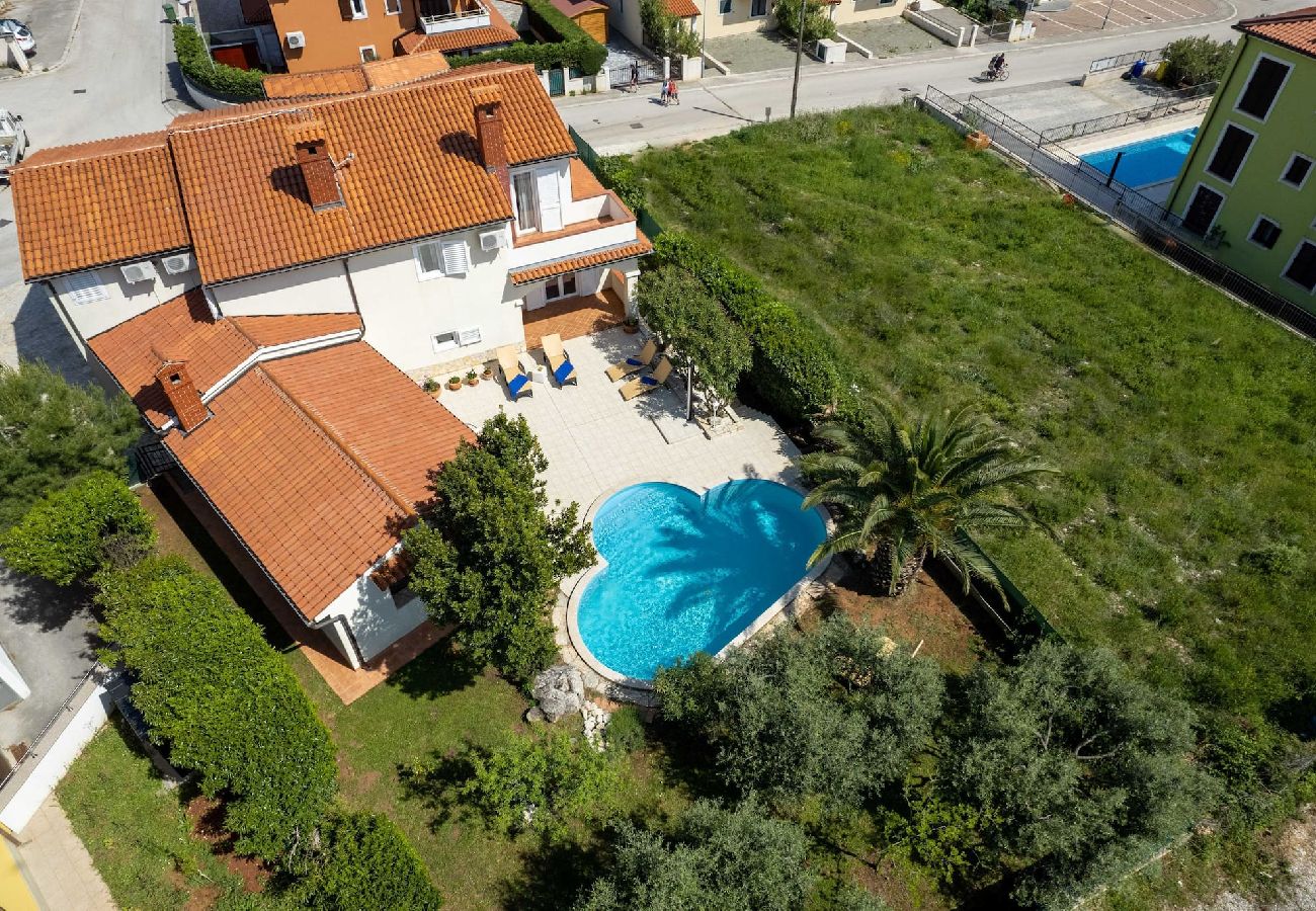 Villa in Premantura - Villa Beauty mit privatem Pool