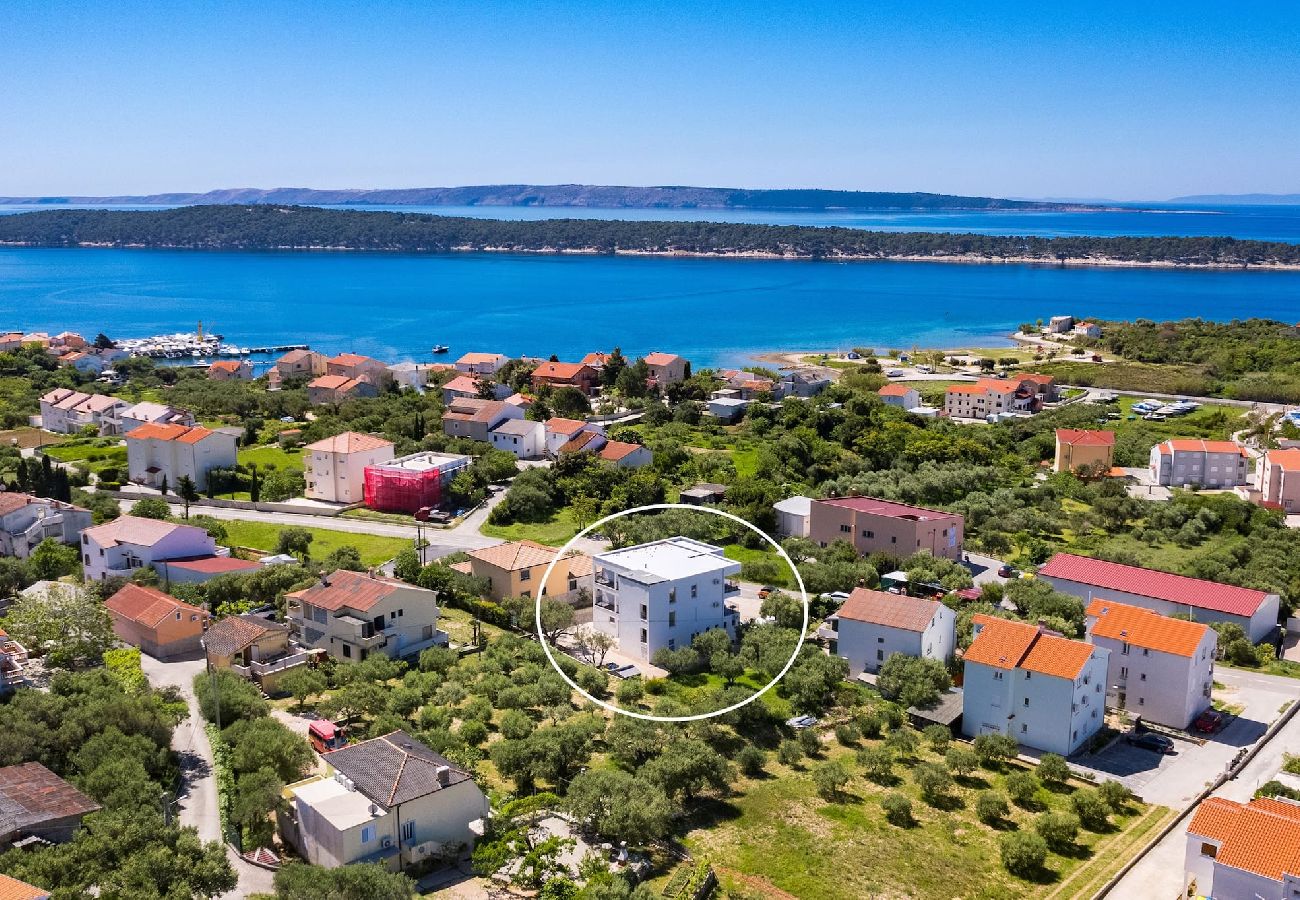 Ferienwohnung in Banjol - Wunderbare Terrasse und Meerblick - Max 1