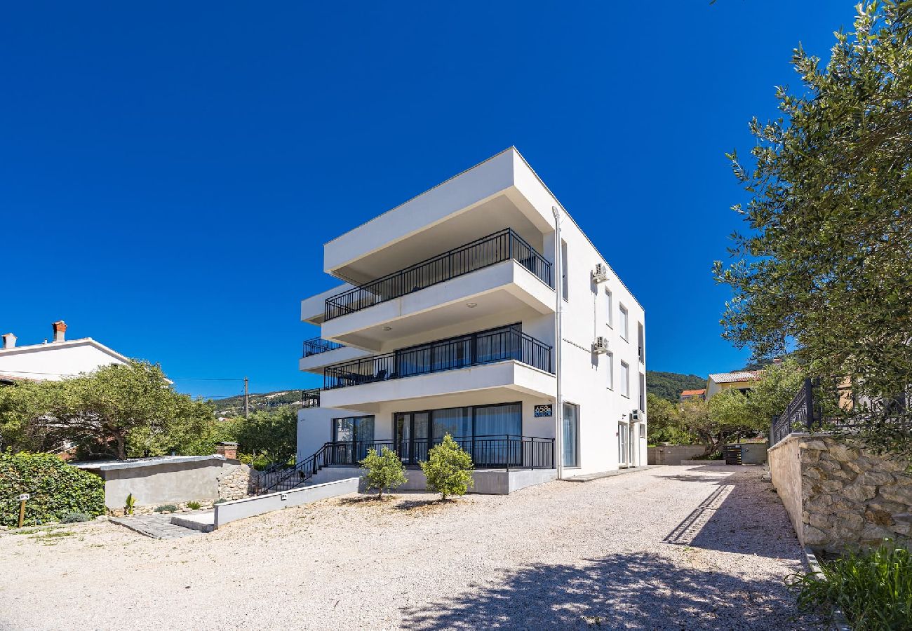 Ferienwohnung in Banjol - Wunderbare Terrasse und Meerblick - Max 1