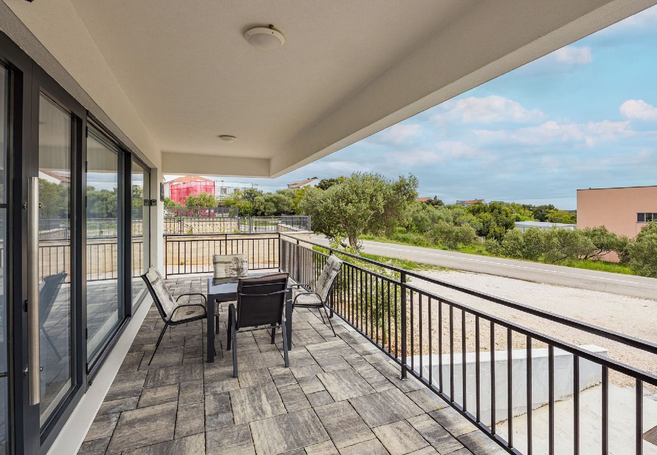 Ferienwohnung in Banjol - Wunderbare Terrasse und Meerblick - Max 1