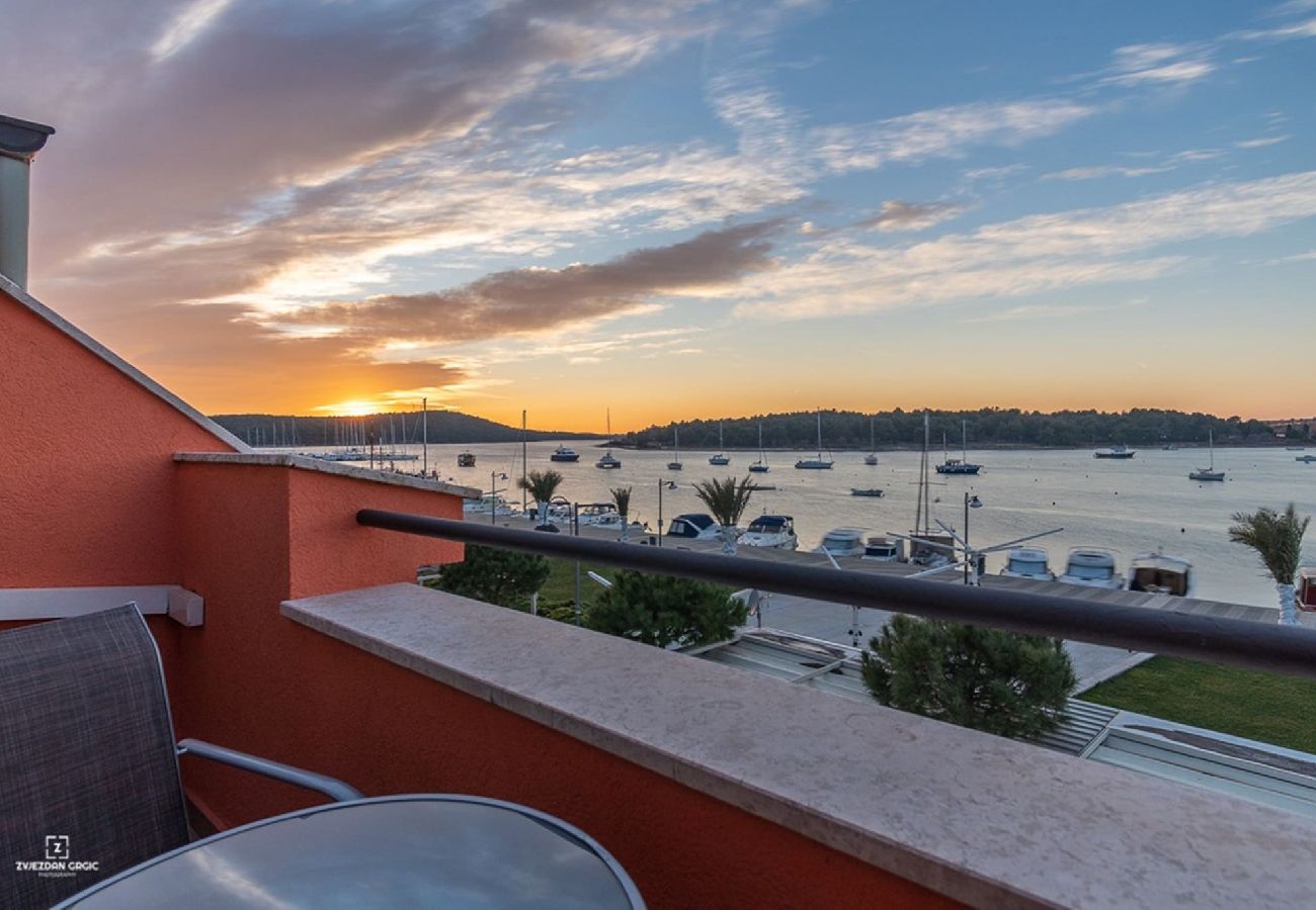 Ferienwohnung in Medulin - Wundervoller Balkon mit Meerblick - FeWo Sunset