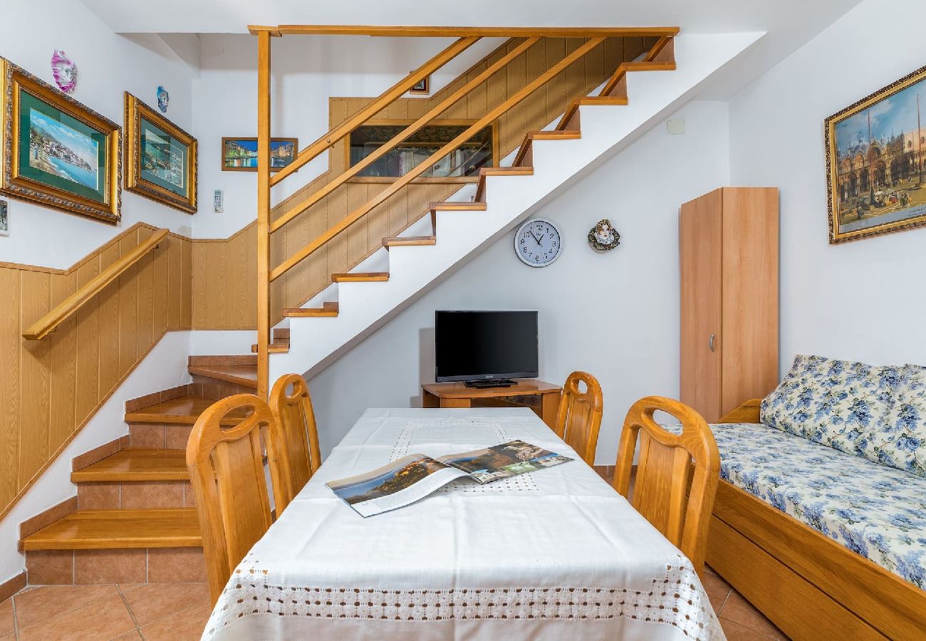 Ferienwohnung in Cres - Urlaub auf der Insel Cres – Lungomare Venezia