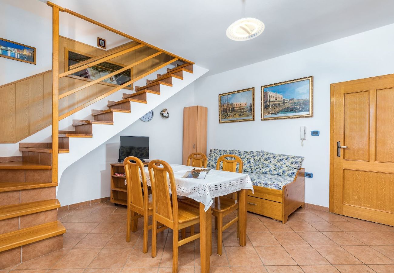 Ferienwohnung in Cres - Urlaub auf der Insel Cres – Lungomare Venezia