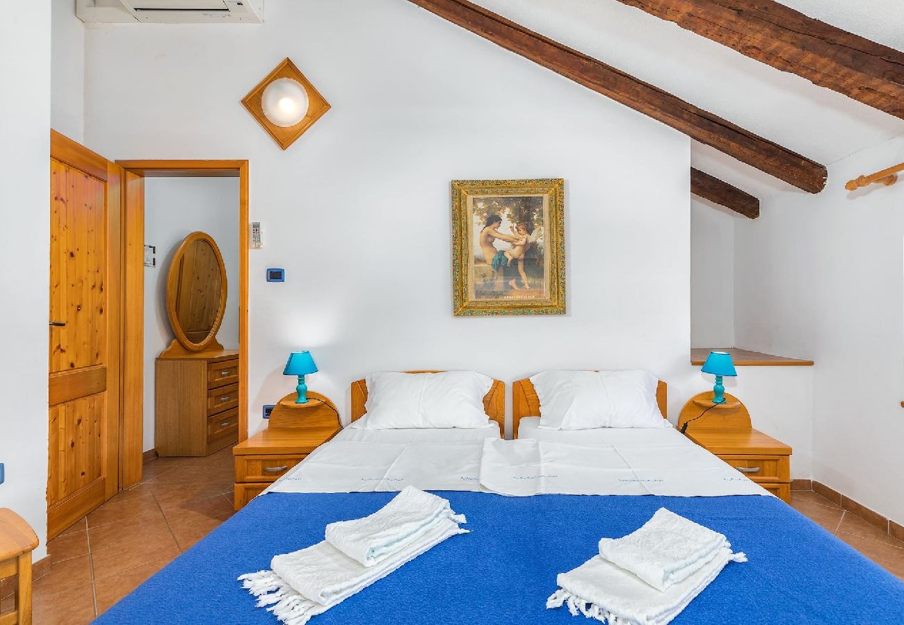 Ferienwohnung in Cres - Urlaub auf der Insel Cres – Lungomare Venezia