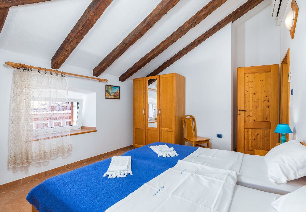 Ferienwohnung in Cres - Urlaub auf der Insel Cres – Lungomare Venezia