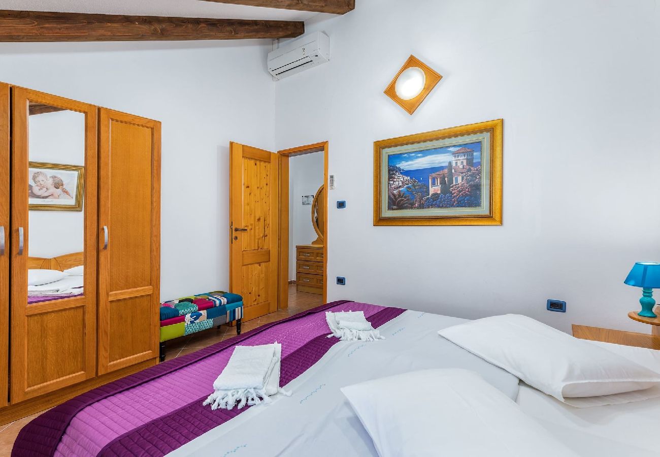 Ferienwohnung in Cres - Urlaub auf der Insel Cres – Lungomare Venezia