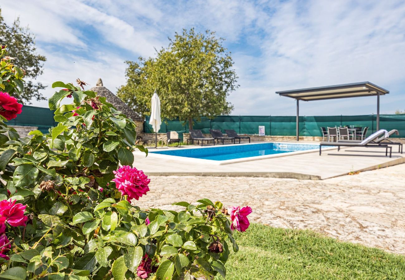 Villa in Vodnjan - Villa San Antonio mit privatem Pool