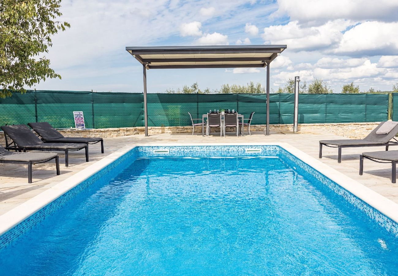 Villa in Vodnjan - Villa San Antonio mit privatem Pool