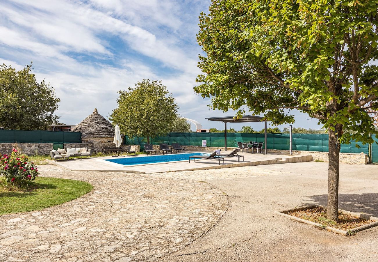 Villa in Vodnjan - Villa San Antonio mit privatem Pool