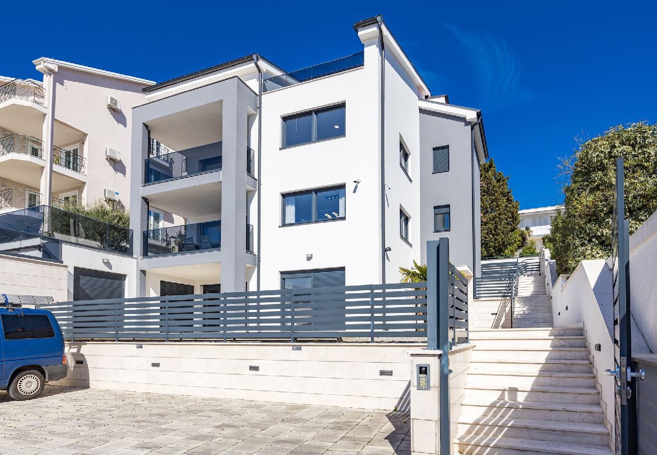 Ferienwohnung in Crikvenica - Luxury Pool Apartment With Sea View 