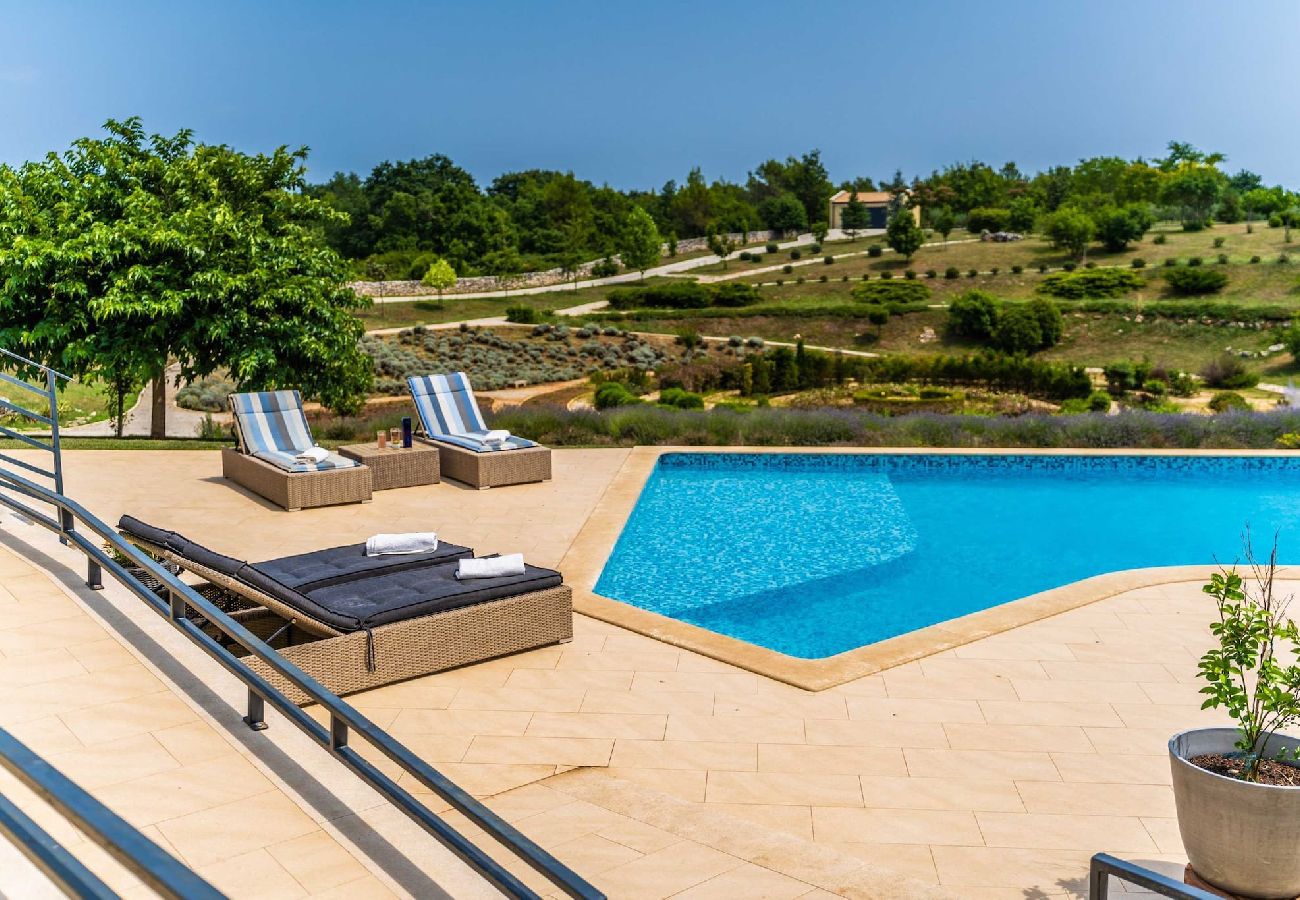 Villa in Filipana - Villa Arkaim with Private Pool 