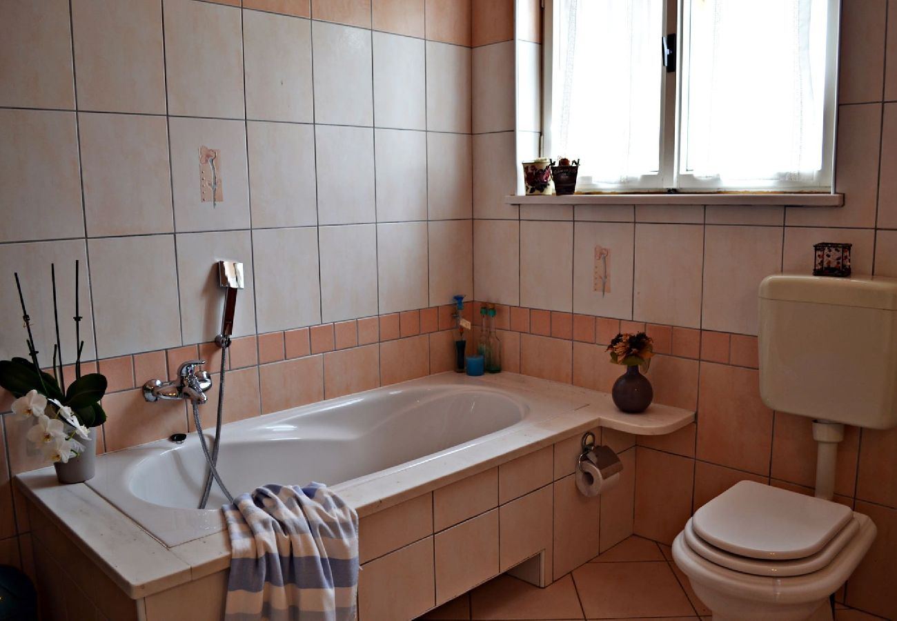 Ferienwohnung in Stepcici - Apartment Ulika - Privater Pool, Bergblick