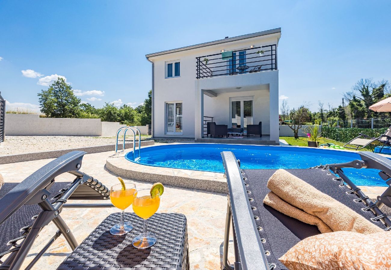 Villa in Baderna - Villa Jakov mit privatem Pool