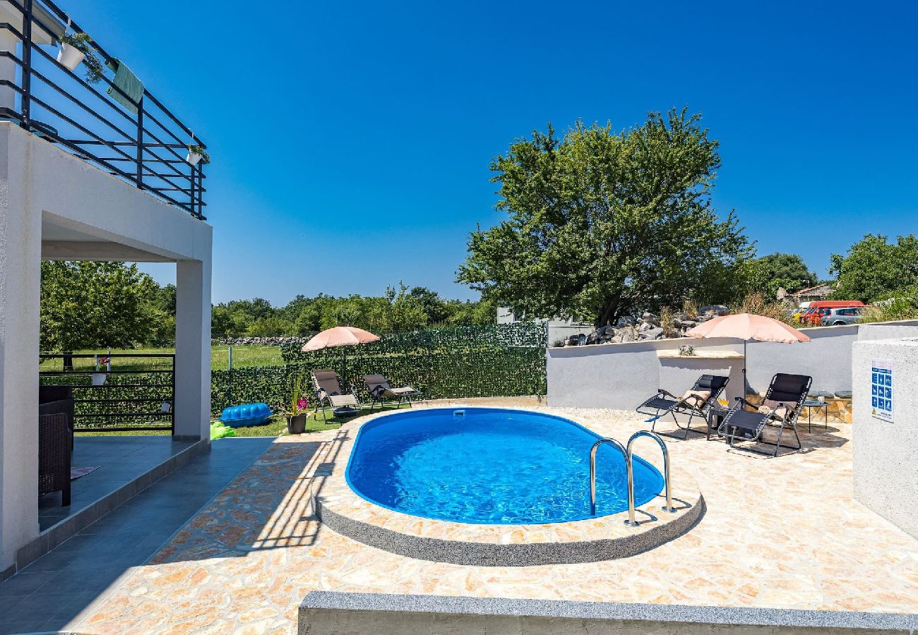 Villa in Baderna - Villa Jakov mit privatem Pool