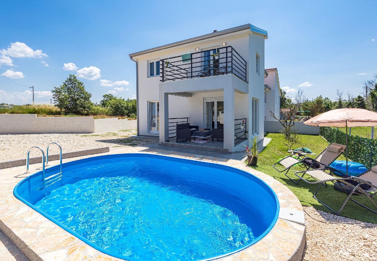 Villa in Baderna - Villa Jakov mit privatem Pool