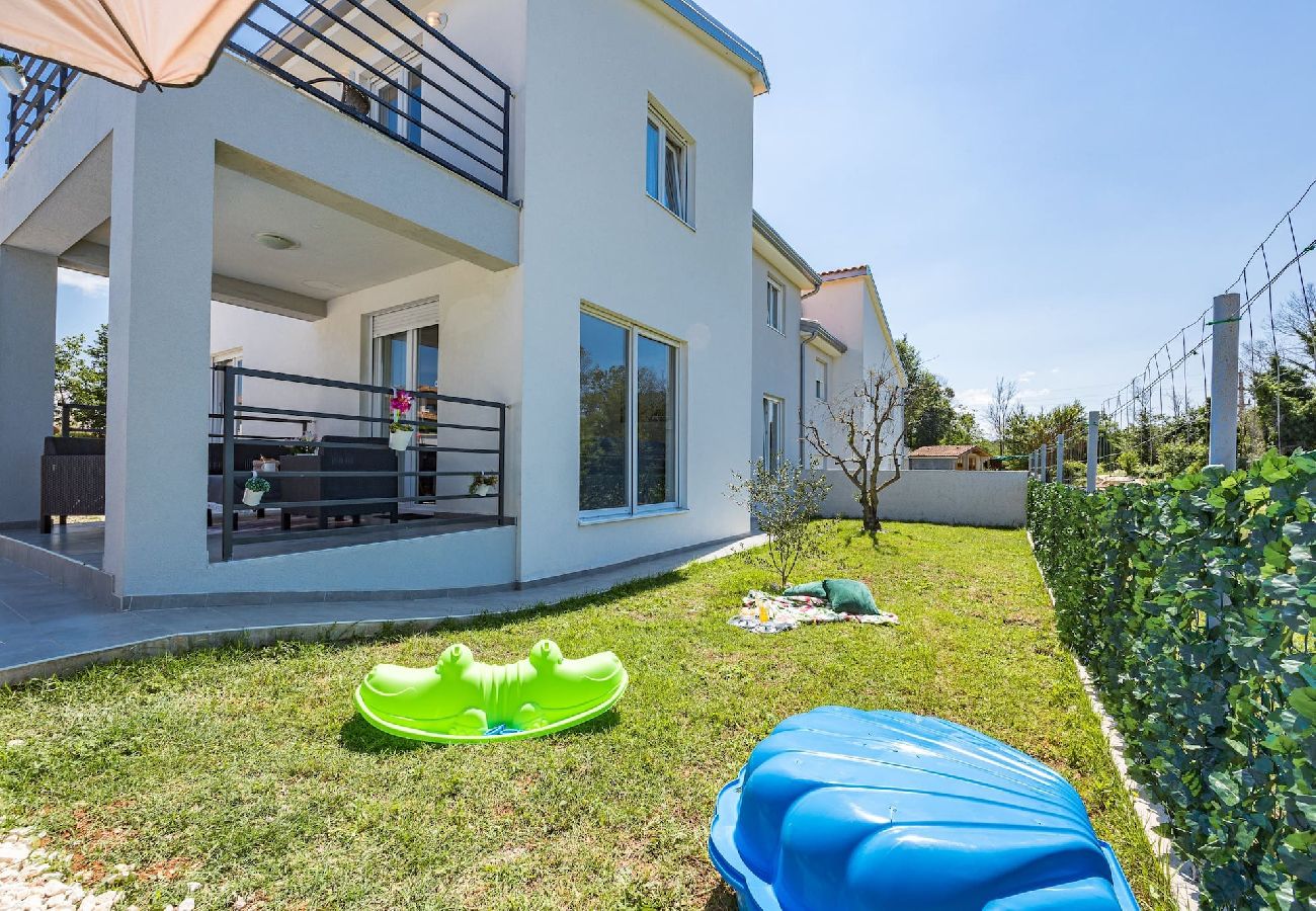 Villa in Baderna - Villa Jakov mit privatem Pool