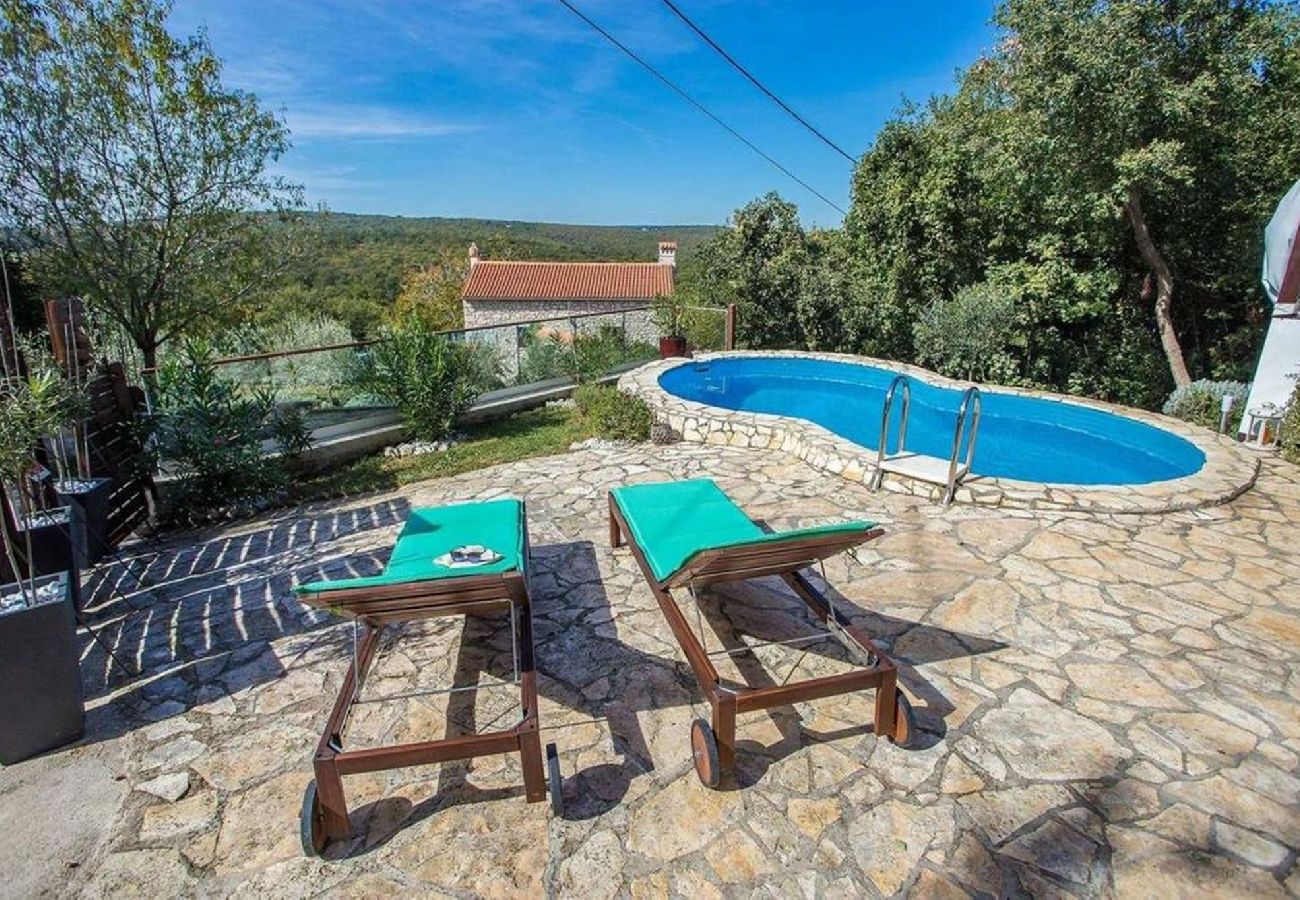 Ferienhaus in Ripenda Verbanci -  Familienlandhaus mit Pool - Casa Deborah