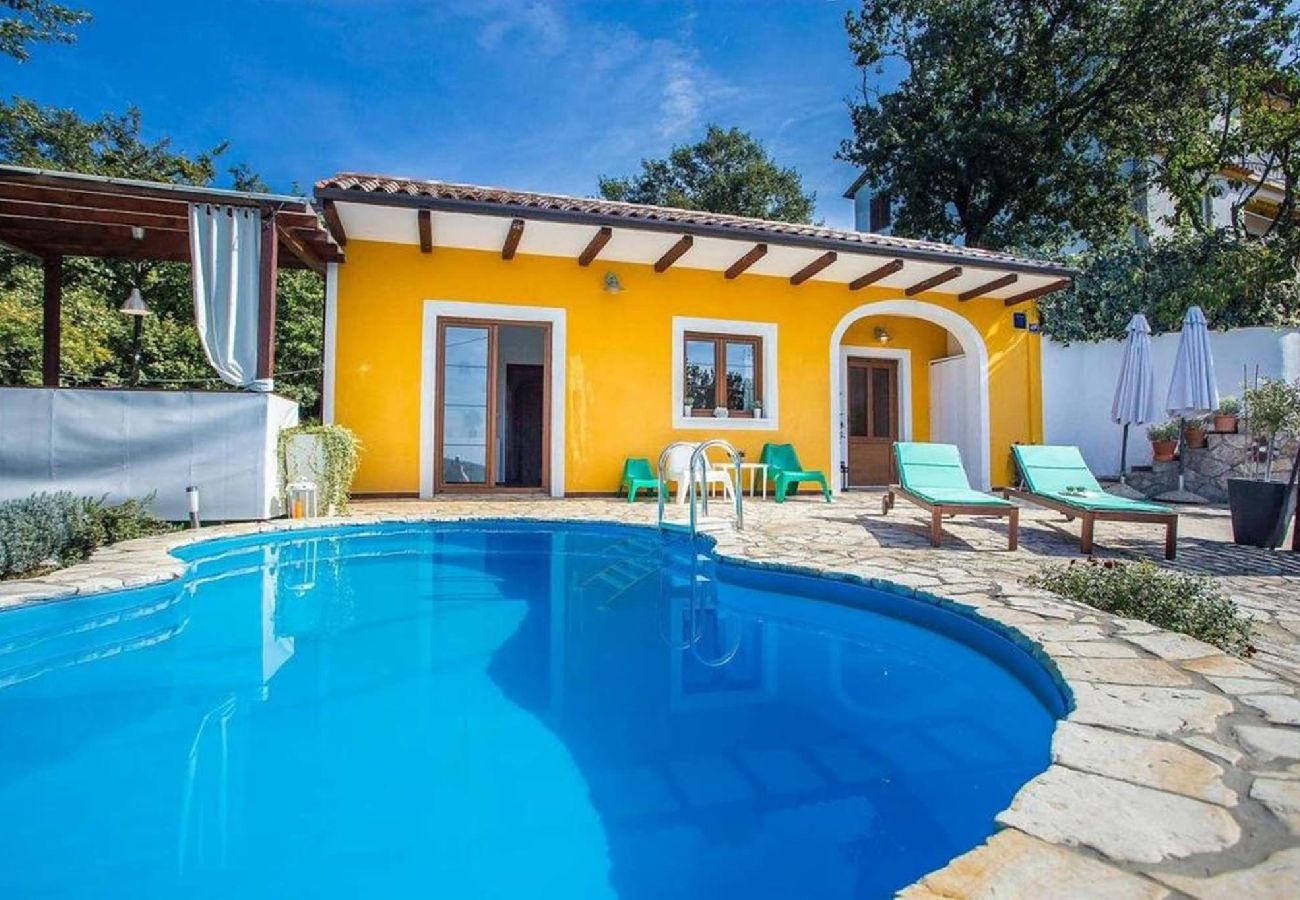 Ferienhaus in Ripenda Verbanci -  Familienlandhaus mit Pool - Casa Deborah