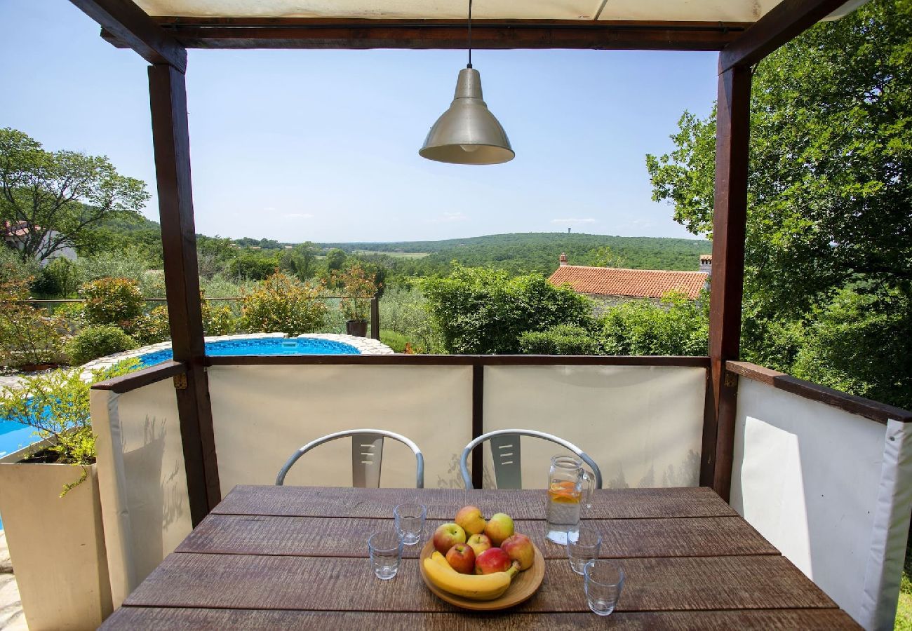 Ferienhaus in Ripenda Verbanci -  Familienlandhaus mit Pool - Casa Deborah