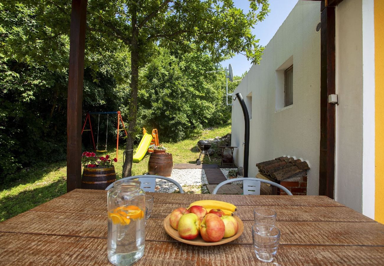 Ferienhaus in Ripenda Verbanci -  Familienlandhaus mit Pool - Casa Deborah