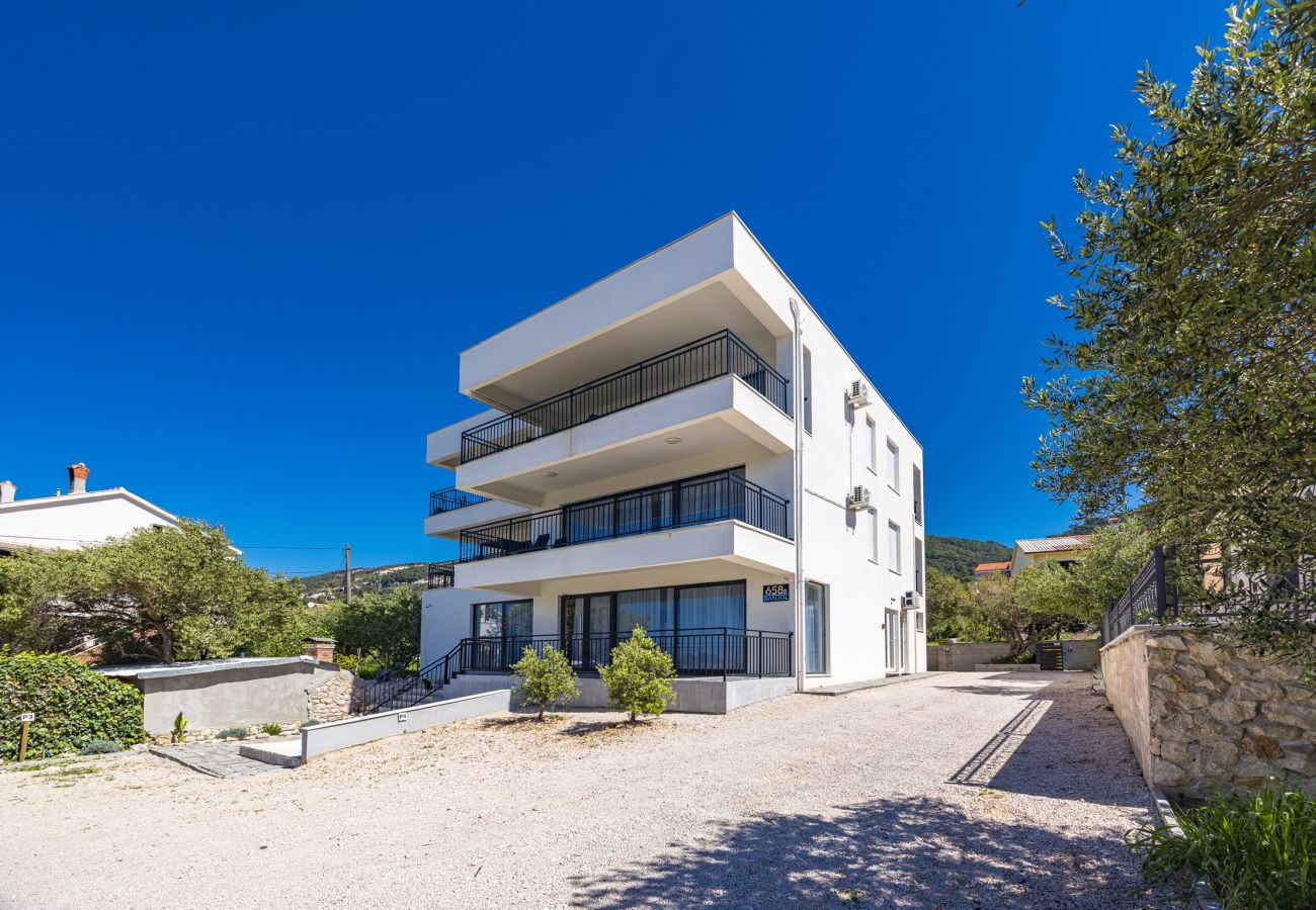 Ferienwohnung in Banjol - Meerblick und wunderbarer Balkon - Max 3