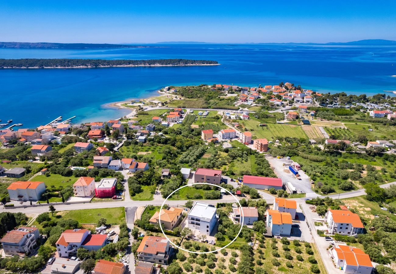 Ferienwohnung in Banjol - Meerblick und wunderbarer Balkon - Max 3