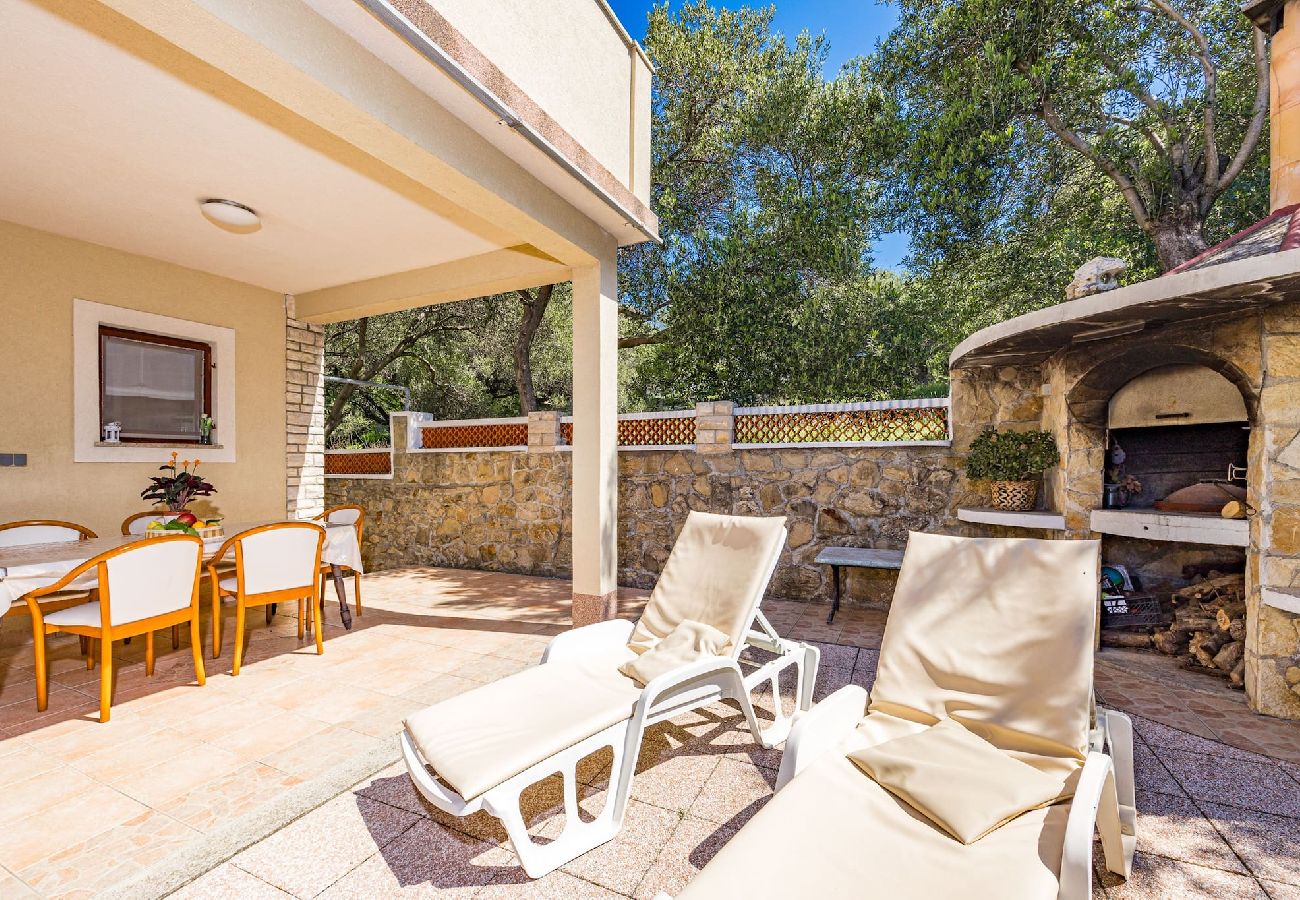 Ferienwohnung in Supetarska Draga - Anamar-Apartment mit drei Schlafzimmern.Meerblick