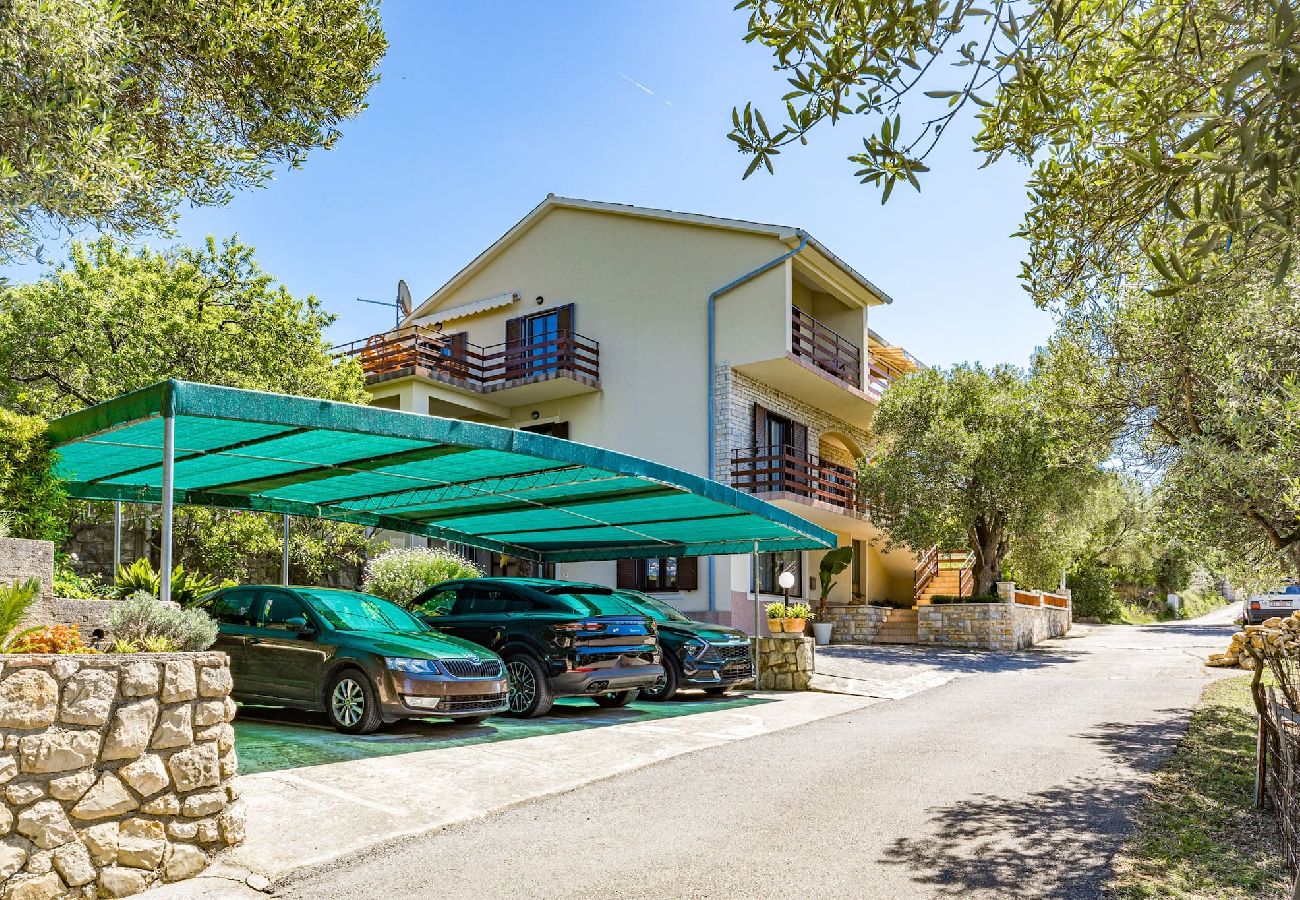 Ferienwohnung in Supetarska Draga - Anamar-Apartment mit drei Schlafzimmern.Meerblick