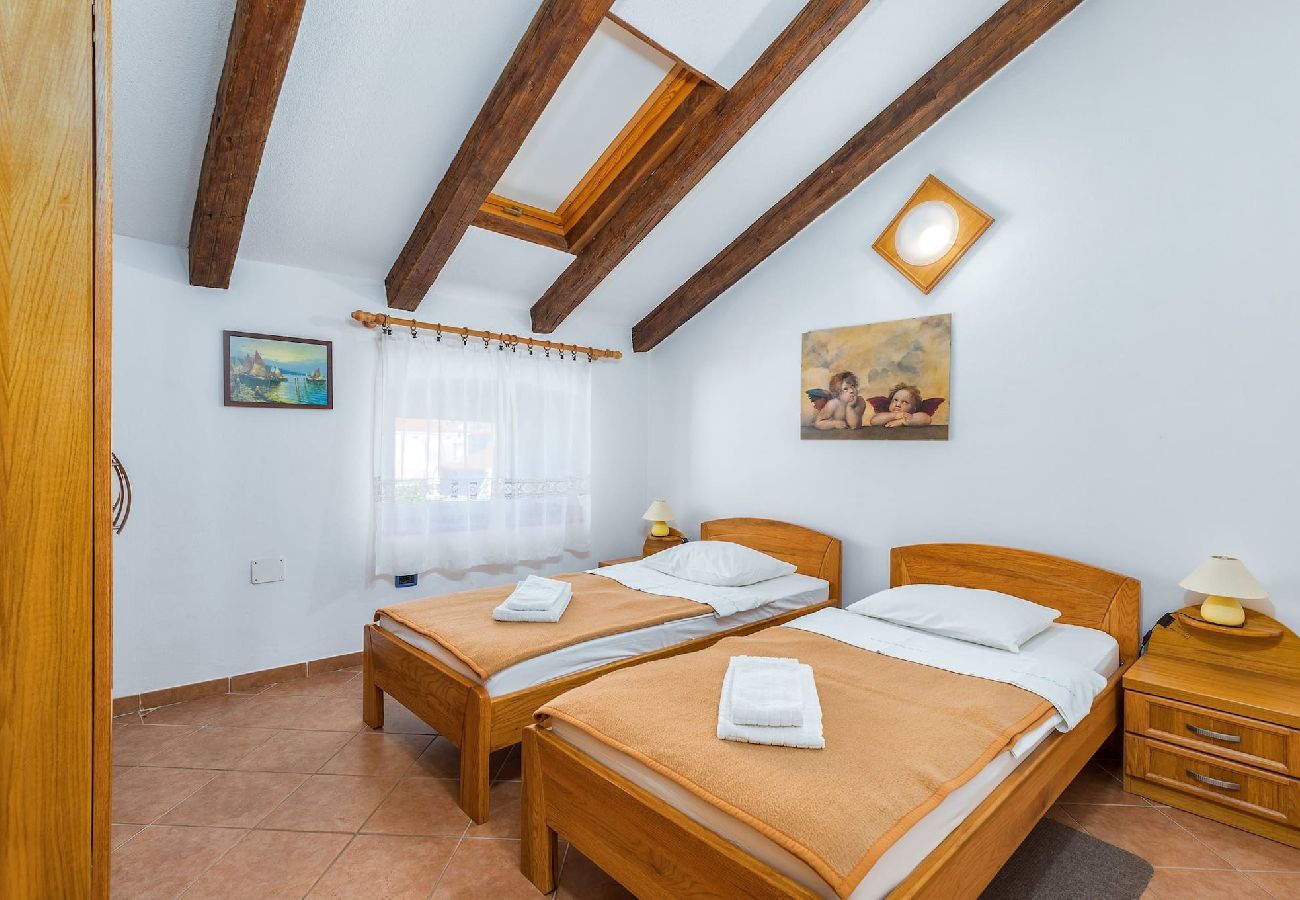 Ferienwohnung in Cres - Cres – Die glückliche Insel – Lungomare Varazdin