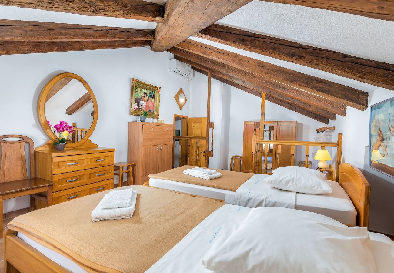 Ferienwohnung in Cres - Cres – Die glückliche Insel – Lungomare Varazdin