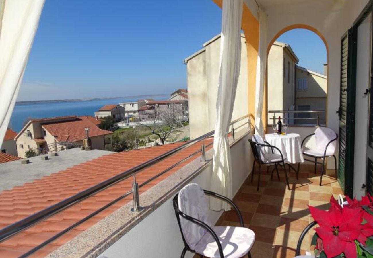 Ferienwohnung in Ražanac - Apartment Lemi - three bedroom apartment with a sea view